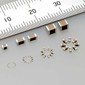 國產(chǎn)超微型貼片電容誕生了 國產(chǎn)超微型貼片電容誕生了